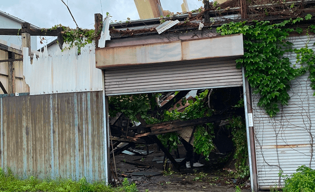 平屋建て木造工場 解体